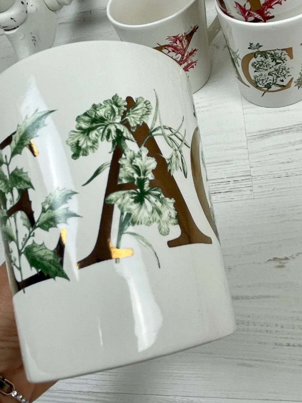 Williams Sonoma Ceramic Floral Christmas Coffee Mugs PEACE and JOY - Set of 4
